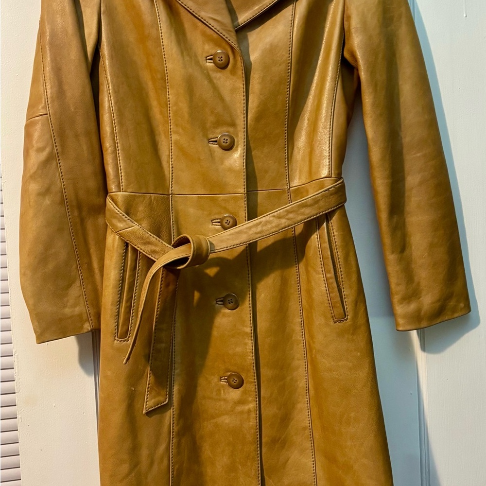 Women’s Wilson’s leather tan trench coat